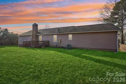 11000 Mallard Crossing Drive, Charlotte, NC 28262 - Photo 2