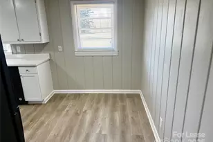 504A Moore Dr, Lexington, NC 27292 - Photo 8