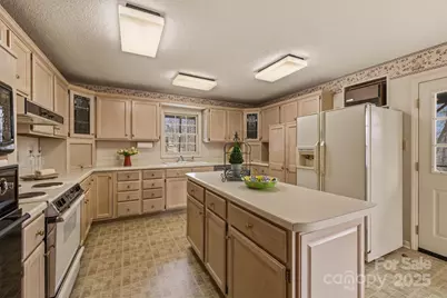 119 Crest Hill Drive, Morganton, NC 28655 - Photo 8