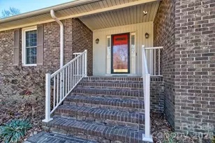 1139 Merribrook Ln, Lancaster, SC 29720 - Photo 4