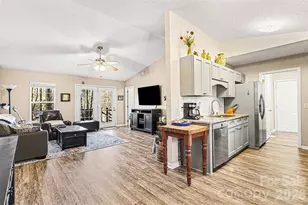 228 Creek View Rd, Mooresville, NC 28117 - Photo 10