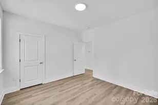 567 W 22nd St, Kannapolis, NC 28081 - Photo 16