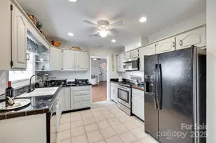 2915 Cherry Blossom Ct, Fort Mill, SC 29715 - Photo 6