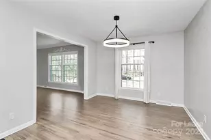 1932 Stoneyridge Dr, Charlotte, NC 28214 - Photo 4