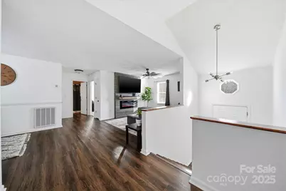 1007 Millbrook Place SE, Lenoir, NC 28645 - Photo 4