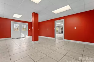 405 Kanasdatsi Dr, Brevard, NC 28712 - Photo 40