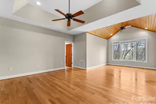 405 Kanasdatsi Dr, Brevard, NC 28712 - Photo 24