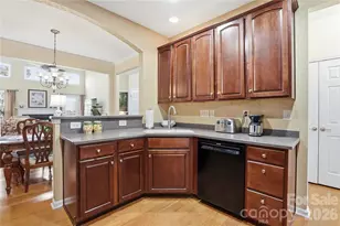 335 Garnet Ct, Fort Mill, SC 29708 - Photo 8