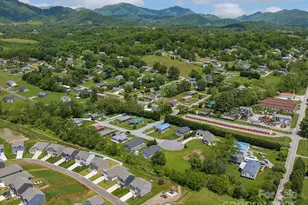 8 Madelyn Dr, Clyde, NC 28721 - Photo 32