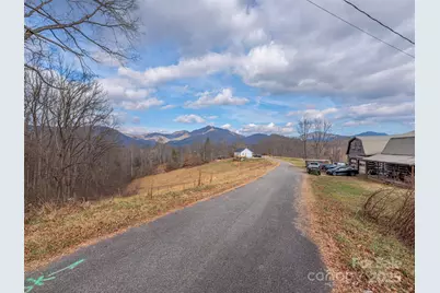 105 Riverview Drive, Canton, NC 28716 - Photo 4