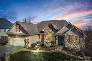 71 Carriage Highlands Ct, Hendersonville, NC 28791 - Photo 1