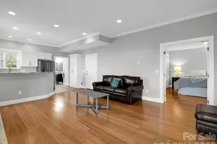 71 Carriage Highlands Ct, Hendersonville, NC 28791 - Photo 38