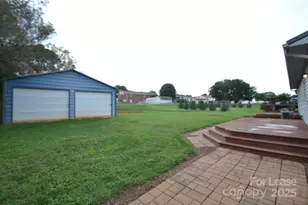 2050 35th St NE, Hickory, NC 28601 - Photo 12