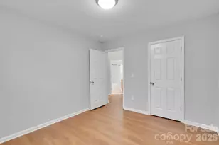 311 Margaret Kelly Ct, Charlotte, NC 28216 - Photo 24