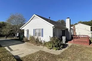 2109 Heather Glen Ln, Charlotte, NC 28208 - Photo 14