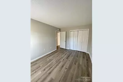 2109 Heather Glen Lane, Charlotte, NC 28208 - Photo 10