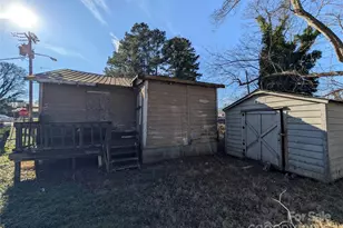 310 W Floyd Baker Blvd, Gaffney, SC 29341 - Photo 8