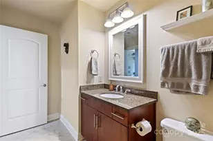 701 Royal Ct, Charlotte, NC 28202 - Photo 20