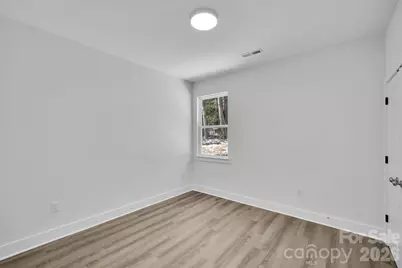 563 W 22nd Street, Kannapolis, NC 28081 - Photo 12