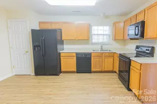 1941 Pheasant Glen Rd, Charlotte, NC 28214 - Photo 12