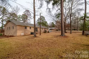 1401 Powderhorn Rd, Lancaster, SC 29720 - Photo 6