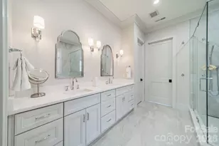 3319 Gresham Pl, Charlotte, NC 28211 - Photo 16