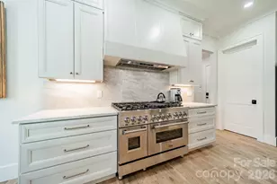 3319 Gresham Pl, Charlotte, NC 28211 - Photo 12