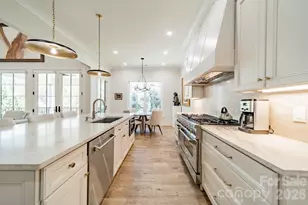 3319 Gresham Pl, Charlotte, NC 28211 - Photo 8