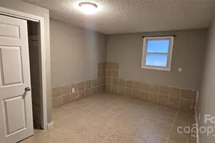 508 Arlington Cir NW, Lenoir, NC 28645 - Photo 4