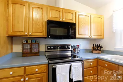 734 Charter Place, Charlotte, NC 28211 - Photo 10