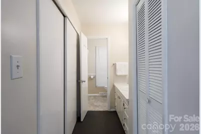 734 Charter Place, Charlotte, NC 28211 - Photo 18