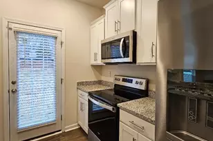 8017 Murray Br Dr, Charlotte, NC 28216 - Photo 6