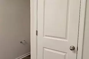 8017 Murray Br Dr, Charlotte, NC 28216 - Photo 24