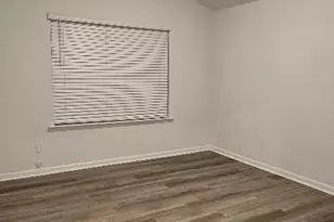 8017 Murray Br Dr, Charlotte, NC 28216 - Photo 12