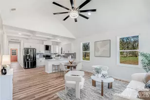 2016 Willis Rd, Shelby, NC 28152 - Photo 4