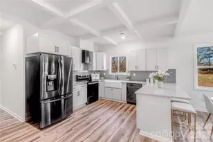 2016 Willis Rd, Shelby, NC 28152 - Photo 6