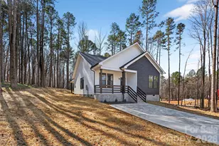 214 Knollwood Cir, Albemarle, NC 28001 - Photo 2