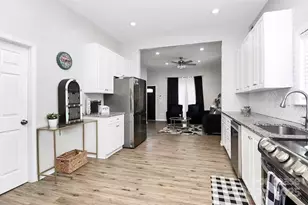 1806 Vinton St, Charlotte, NC 28216 - Photo 6