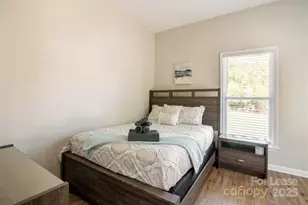 1806 Vinton St, Charlotte, NC 28216 - Photo 12