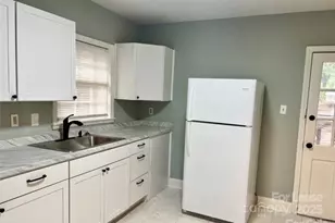 2625 Lumina Ave, Charlotte, NC 28208 - Photo 2