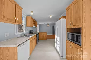 5043 Pebble Stone Rd, Maiden, NC 28650 - Photo 30