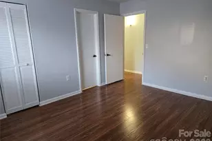 4804 Spring Lake Dr, Charlotte, NC 28212 - Photo 10