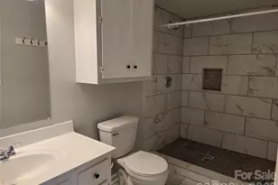 4804 Spring Lake Dr, Charlotte, NC 28212 - Photo 22