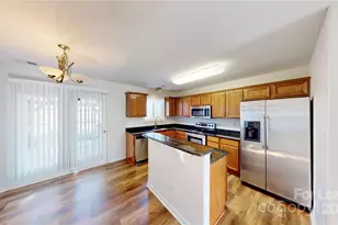 12911 Walking Stick Dr, Charlotte, NC 28278 - Photo 10