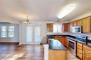 12911 Walking Stick Dr, Charlotte, NC 28278 - Photo 4