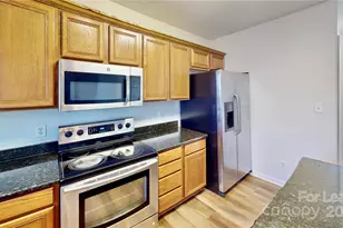 12911 Walking Stick Dr, Charlotte, NC 28278 - Photo 8