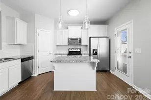 224 Fesperman Cir, Troutman, NC 28166 - Photo 6