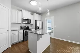 224 Fesperman Cir, Troutman, NC 28166 - Photo 8