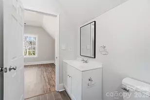 9067 McCray Farms Dr, Hickory, NC 28601 - Photo 40