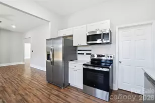 9067 McCray Farms Dr, Hickory, NC 28601 - Photo 14